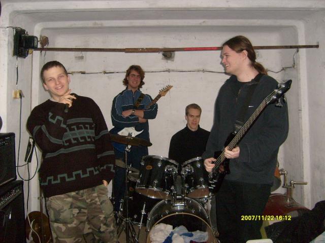 540.tribybandibluesband.band.jpg