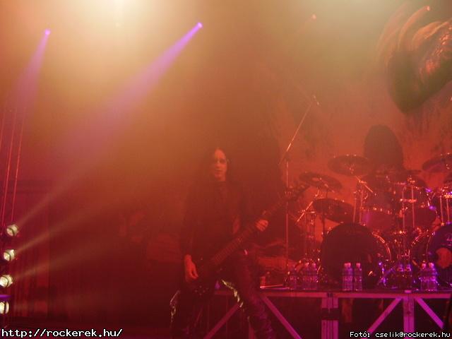  Cradle of Filth