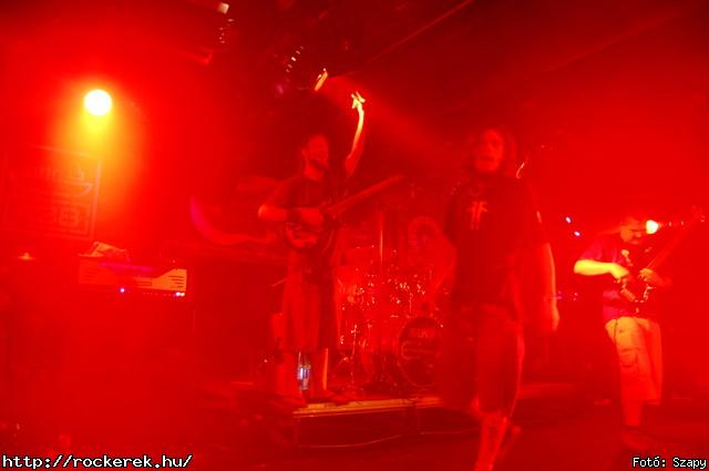  Aws, Betterfly, Elleborum, Flg, Green Path, Johnny Roger, Pajszer, Stenk, Sunset, Tzmadr, Wet Lips, Zyon - Fot: Szapy