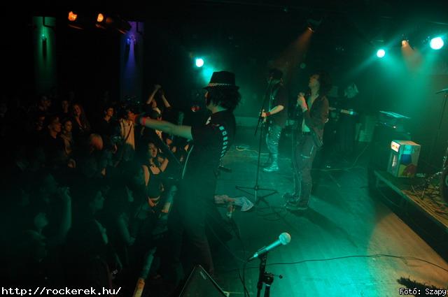 Aws, Betterfly, Elleborum, Flg, Green Path, Johnny Roger, Pajszer, Stenk, Sunset, Tzmadr, Wet Lips, Zyon - Fot: Szapy