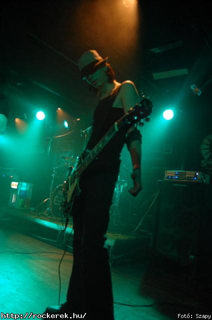  Aws, Betterfly, Elleborum, Flg, Green Path, Johnny Roger, Pajszer, Stenk, Sunset, Tzmadr, Wet Lips, Zyon - Fot: Szapy