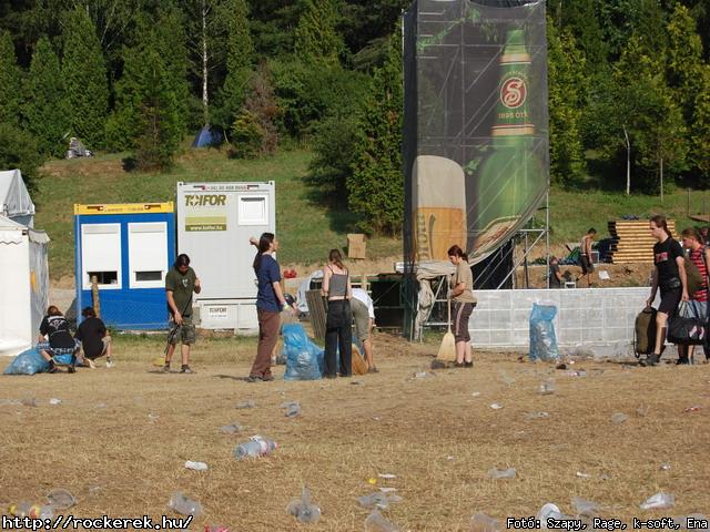  193. Cella, Blitzkrieg, Boys From The Cellar, Demented Are Go, Htkznapi Csaldsok, Kalapcs, Konflikt, Kpr Sndor Npi Zenekara, Malediction, Nightquest, Road, Silver Shine, Ska-pcs, Solution, Tesstimony, Watch My Dying, Yellow Spots - Fot: Szapy, Rage, k-soft, Ena