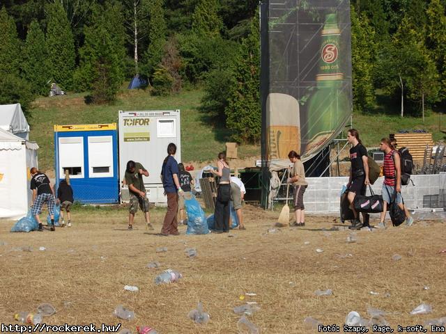  193. Cella, Blitzkrieg, Boys From The Cellar, Demented Are Go, Htkznapi Csaldsok, Kalapcs, Konflikt, Kpr Sndor Npi Zenekara, Malediction, Nightquest, Road, Silver Shine, Ska-pcs, Solution, Tesstimony, Watch My Dying, Yellow Spots - Fot: Szapy, Rage, k-soft, Ena