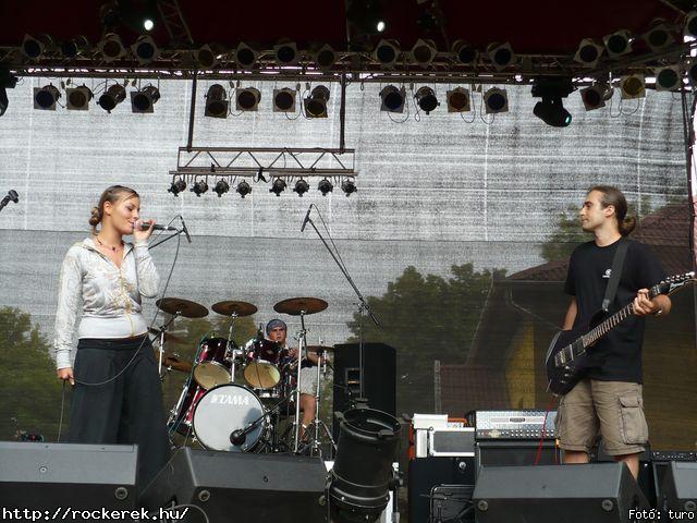  Cadaveres, Depresszi, Holtid, Insane, Macskanadrg, Pokolgp, Tankcsapda - Fot: turo