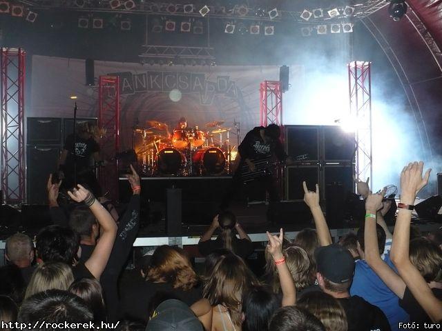  Cadaveres, Depresszi, Holtid, Insane, Macskanadrg, Pokolgp, Tankcsapda - Fot: turo