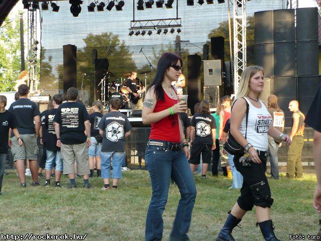  Cadaveres, Depresszi, Holtid, Insane, Macskanadrg, Pokolgp, Tankcsapda - Fot: turo