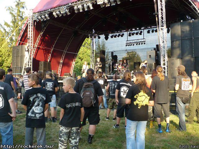  Cadaveres, Depresszi, Holtid, Insane, Macskanadrg, Pokolgp, Tankcsapda - Fot: turo