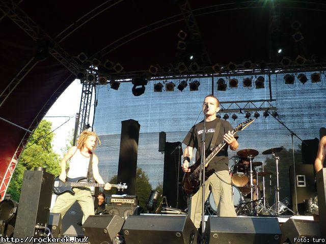  Cadaveres, Depresszi, Holtid, Insane, Macskanadrg, Pokolgp, Tankcsapda - Fot: turo