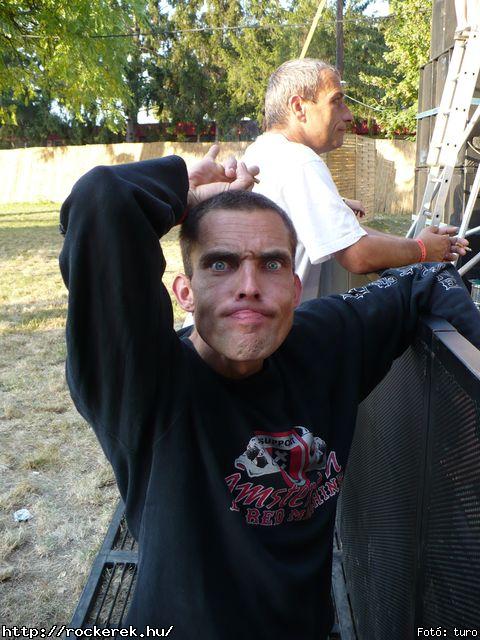  Cadaveres, Depresszi, Holtid, Insane, Macskanadrg, Pokolgp, Tankcsapda - Fot: turo