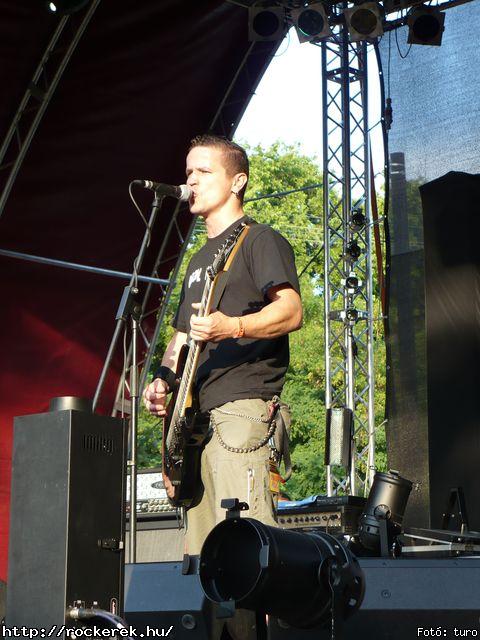  Cadaveres, Depresszi, Holtid, Insane, Macskanadrg, Pokolgp, Tankcsapda - Fot: turo