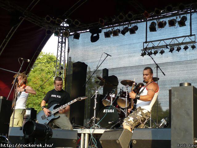  Cadaveres, Depresszi, Holtid, Insane, Macskanadrg, Pokolgp, Tankcsapda - Fot: turo