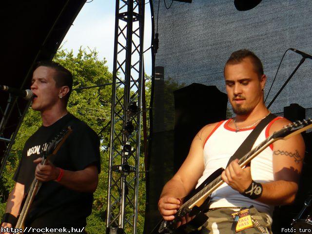  Cadaveres, Depresszi, Holtid, Insane, Macskanadrg, Pokolgp, Tankcsapda - Fot: turo