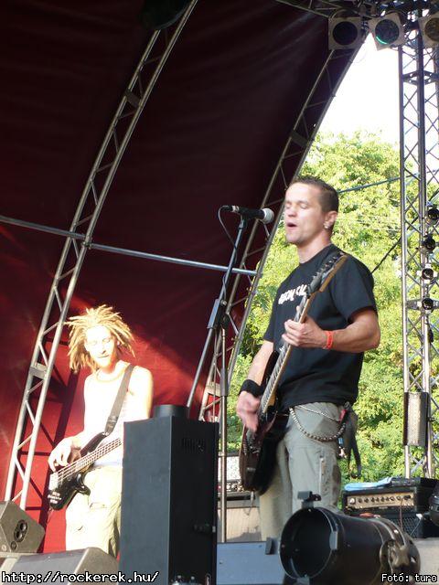  Cadaveres, Depresszi, Holtid, Insane, Macskanadrg, Pokolgp, Tankcsapda - Fot: turo