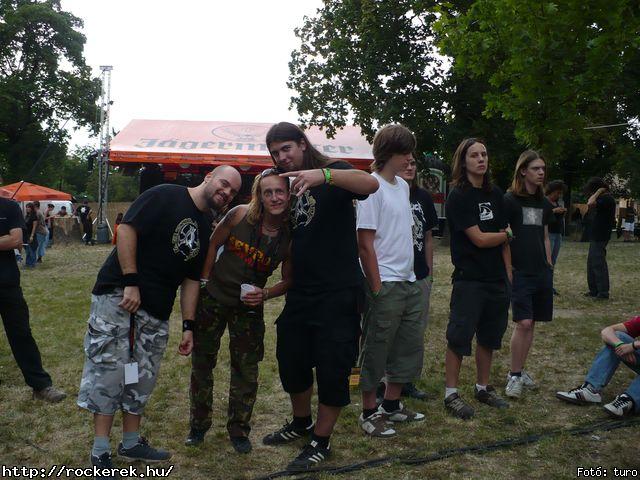  Cadaveres, Depresszi, Holtid, Insane, Macskanadrg, Pokolgp, Tankcsapda - Fot: turo