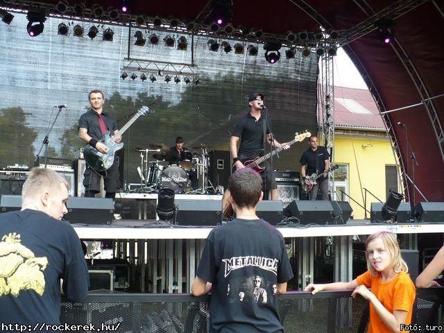  Cadaveres, Depresszi, Holtid, Insane, Macskanadrg, Pokolgp, Tankcsapda - Fot: turo