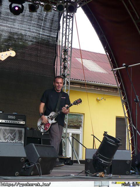  Cadaveres, Depresszi, Holtid, Insane, Macskanadrg, Pokolgp, Tankcsapda - Fot: turo