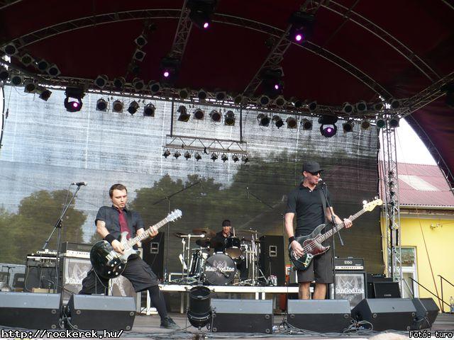  Cadaveres, Depresszi, Holtid, Insane, Macskanadrg, Pokolgp, Tankcsapda - Fot: turo
