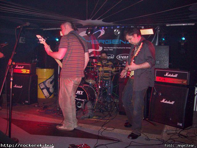  Conan`s First Date, Echer, Kisherceg, Leecher, Madame, Scarcity, Silent Shout, Torn Into Pieces, Viszonylag j - Fot: _Angeltear_