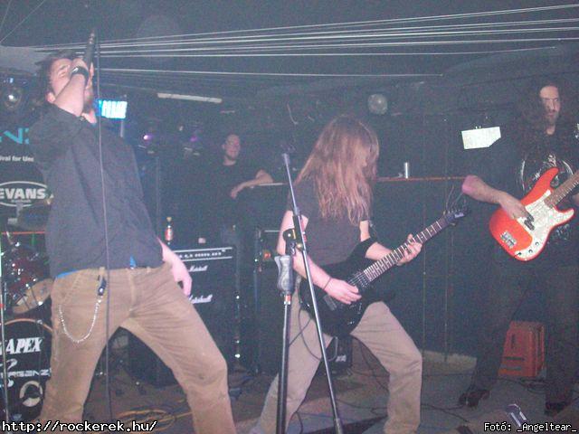  Conan`s First Date, Echer, Kisherceg, Leecher, Madame, Scarcity, Silent Shout, Torn Into Pieces, Viszonylag j - Fot: _Angeltear_
