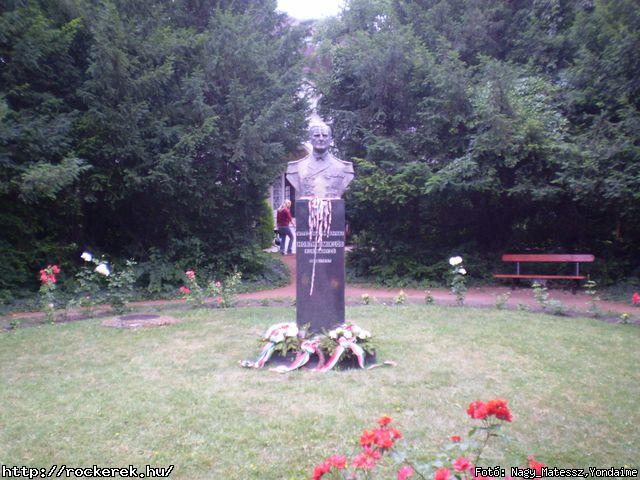  B-terv, Beatrice, Hot Jazz Band, Hungarica, Ismers Arcok, Kerecsen, Kormorn, Moby Dick, Vgtz Csodaszarvas - Fot: Nagy_Matessz,Yondaime