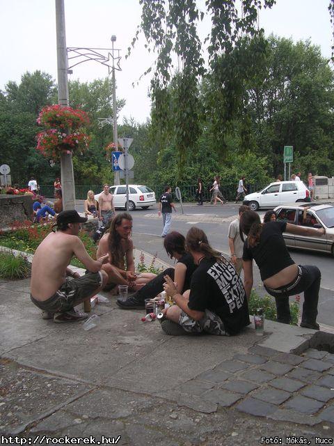  Ab/cd, Alvin s A Mkusok, Beatrice, Belga, Belmondo, Chuck Norris Action Squad, Collins And Behnam, Colorstar, Dalriada, Death Angel, Depresszi, Dek Bill Blues Band, Esclin Syndo, Finntroll, Firkin, Fish!, Hollywood Rose, Infra Gandhi, Kataklysm, Keep Of Kalessin, Kispl s A Borz, Korai Banditos Party, Korai rm, Kowalsky Meg A Vega, Machine Head, Magna Cum Laude, Mobilmania, Mystery Gang, N.o.h.a, Neo, Ossian, Paddy& The Rats, Parov Stelar & Band, Pokolgp, Quimby, Remorse, Road, Rme Vrzik, Sepultura, Ska Funderz, Subscribe, Tankcsapda, Testament, The Bedlam, The Idoru, Titusz, Watch My Dying, Yellow Spots, Zorall - Fot: Mks, Mucc