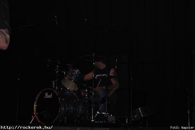  Brockolee, Dirty Dogs - Fot: Napster