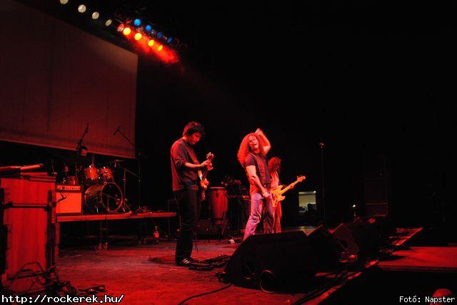  Brockolee, Dirty Dogs - Fot: Napster