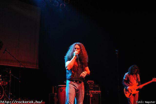  Brockolee, Dirty Dogs - Fot: Napster
