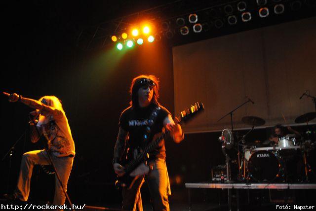  Brockolee, Dirty Dogs - Fot: Napster