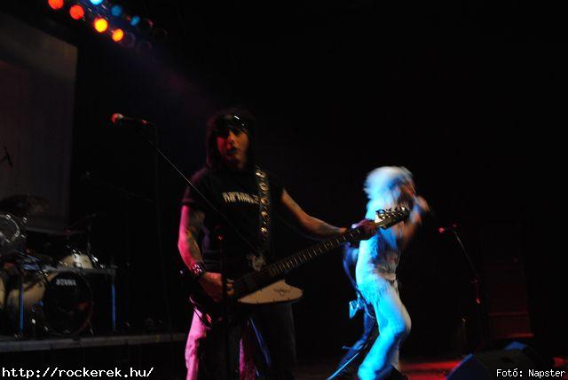  Brockolee, Dirty Dogs - Fot: Napster