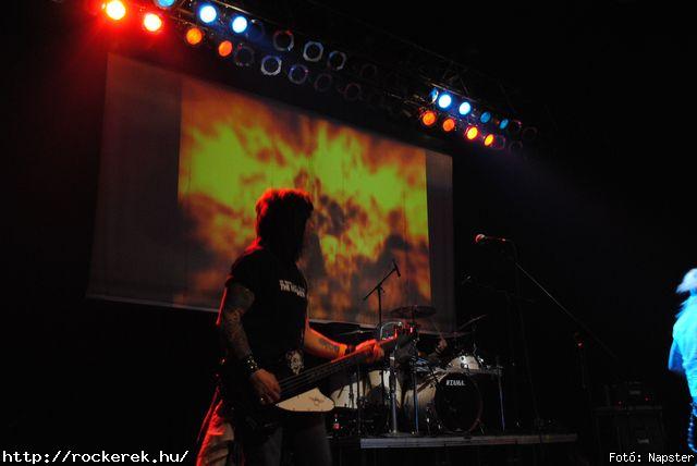  Brockolee, Dirty Dogs - Fot: Napster