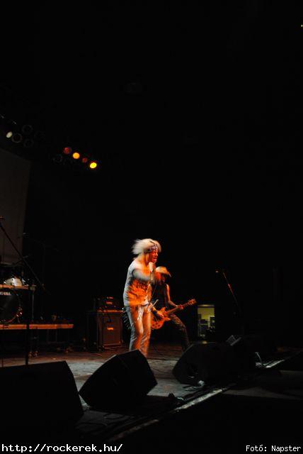  Brockolee, Dirty Dogs - Fot: Napster