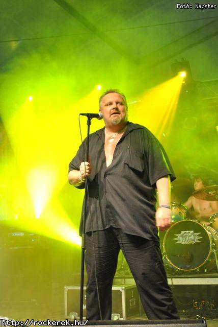  Macskanadrg, Alvnin s a Mkusok, Kalapcs, Ossian, Depresszi, kos, Epica - Fot: Napster