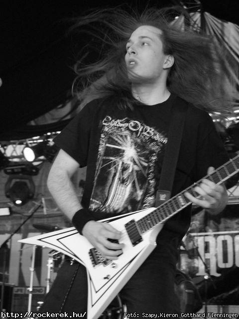  Igut, Tzmadr, Bloody Roots, Wisdom, Omen, Kalapcs Jzsi, Stratovarius - Fot: Szapy,Kieron Gotthard Flenningen