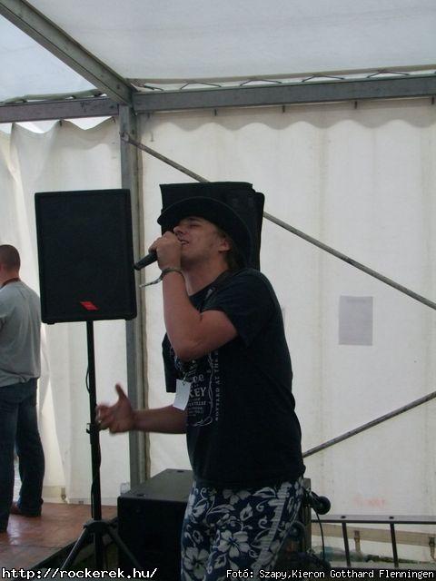  Igut, Tzmadr, Bloody Roots, Wisdom, Omen, Kalapcs Jzsi, Stratovarius - Fot: Szapy,Kieron Gotthard Flenningen