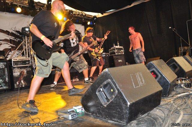  Rme Vrzik,  Watch My Dying,  Kalapcs,  Rudn Joe,  HtkznaPI CSAldsok, Nevergreen,  Moby Dick,  Bloody Roots - Fot: manna