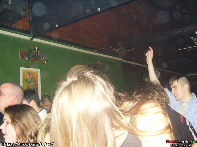  Cool Head Clan, Jump