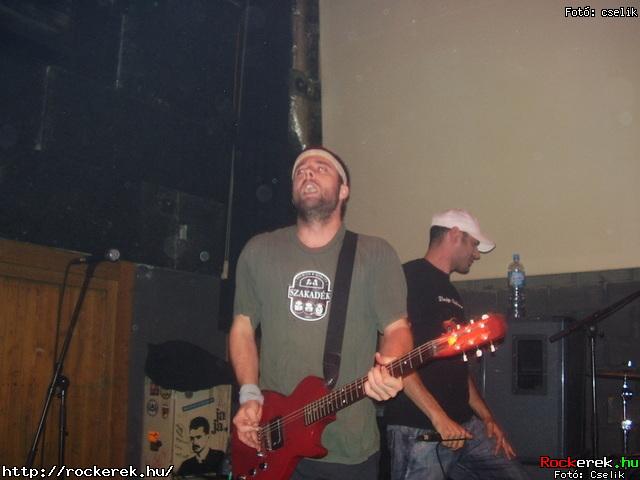  Frgerkalbak, Nefogazz, Ohv, Replugged - Fot: cselik
