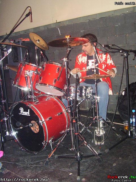  Frgerkalbak, Nefogazz, Ohv, Replugged - Fot: cselik
