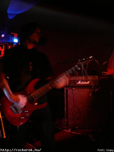  Damage,  Buttercup,  Garden of Eden, Dharma - Fot: Szapy