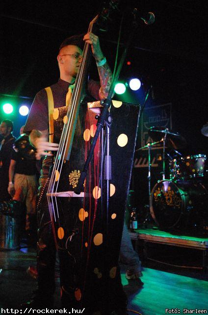  Yellow Spots,  Flash,  Timur Lenk,  Kovbojok - Fot: Sharleen