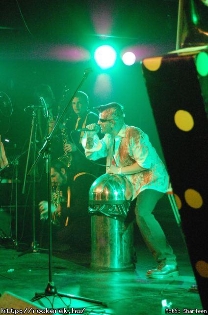  Yellow Spots,  Flash,  Timur Lenk,  Kovbojok - Fot: Sharleen