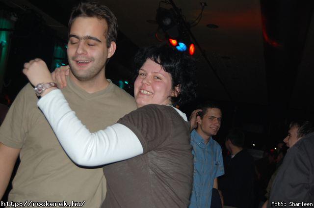  Yellow Spots,  Flash,  Timur Lenk,  Kovbojok - Fot: Sharleen