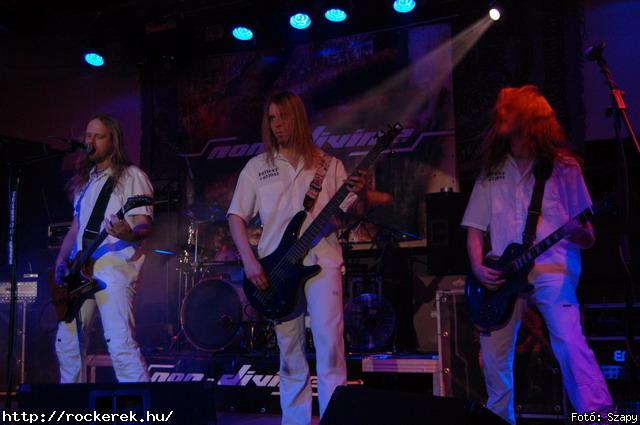  Non-Divine,  Izegrim,  Flotsam and Jetsam - Fot: Szapy