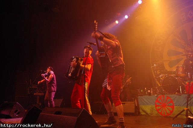  Gogol Bordello,  Skindred - Fot: Szapy