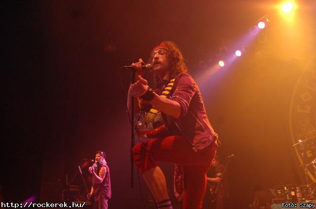  Gogol Bordello,  Skindred - Fot: Szapy