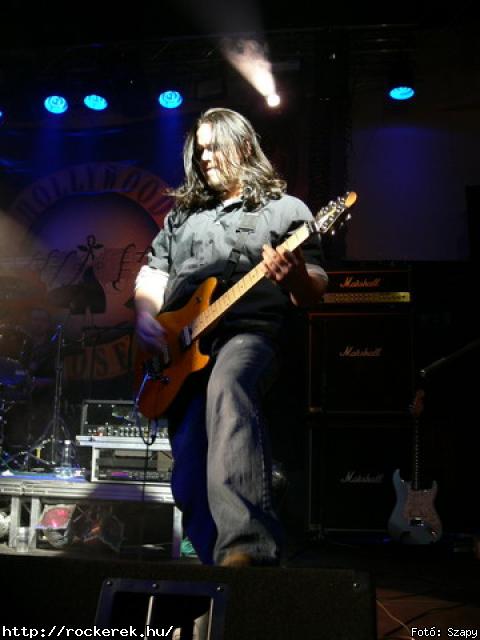  Hollywood Rose,  Meltdown,  Scary Guyz,  Nu Religion,  Europe Tribute - Fot: Szapy