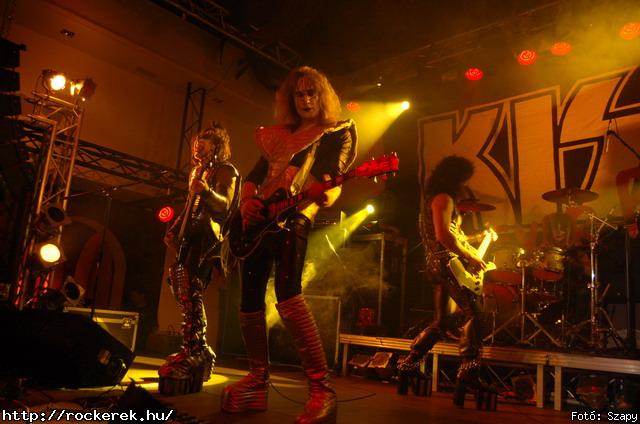  Kiss Forever Band - Fot: Szapy