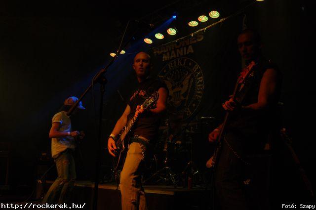  Ramones Mania,  Halor,  The Raw Tribe - Fot: Szapy
