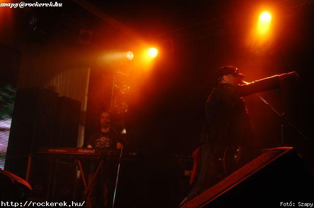  Hartmann Zoltn (alcoholica), Hollywood Rose, Nagy Dvid (pokolgp) - Fot: Szapy